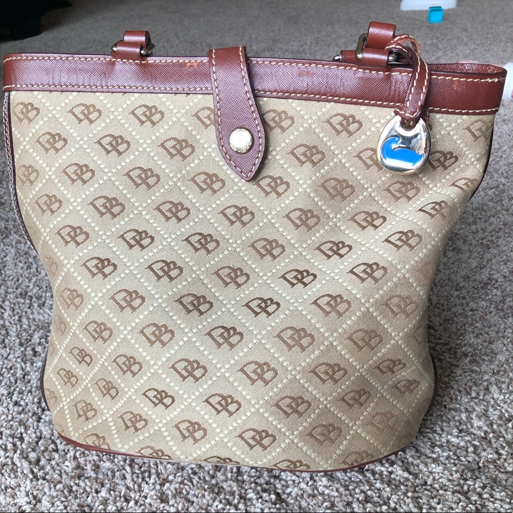 Dooney & Bourke Purse